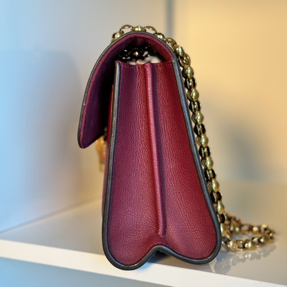 LOUIS VUITTON Victoire Monogram - Picture 4 of 11
